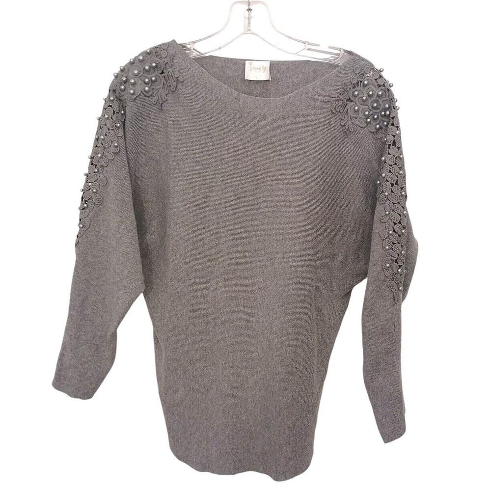 Siren Lily MATERNITY Sweater Sz PL GRAY Embellished PEARLS Elegant Floral Lace